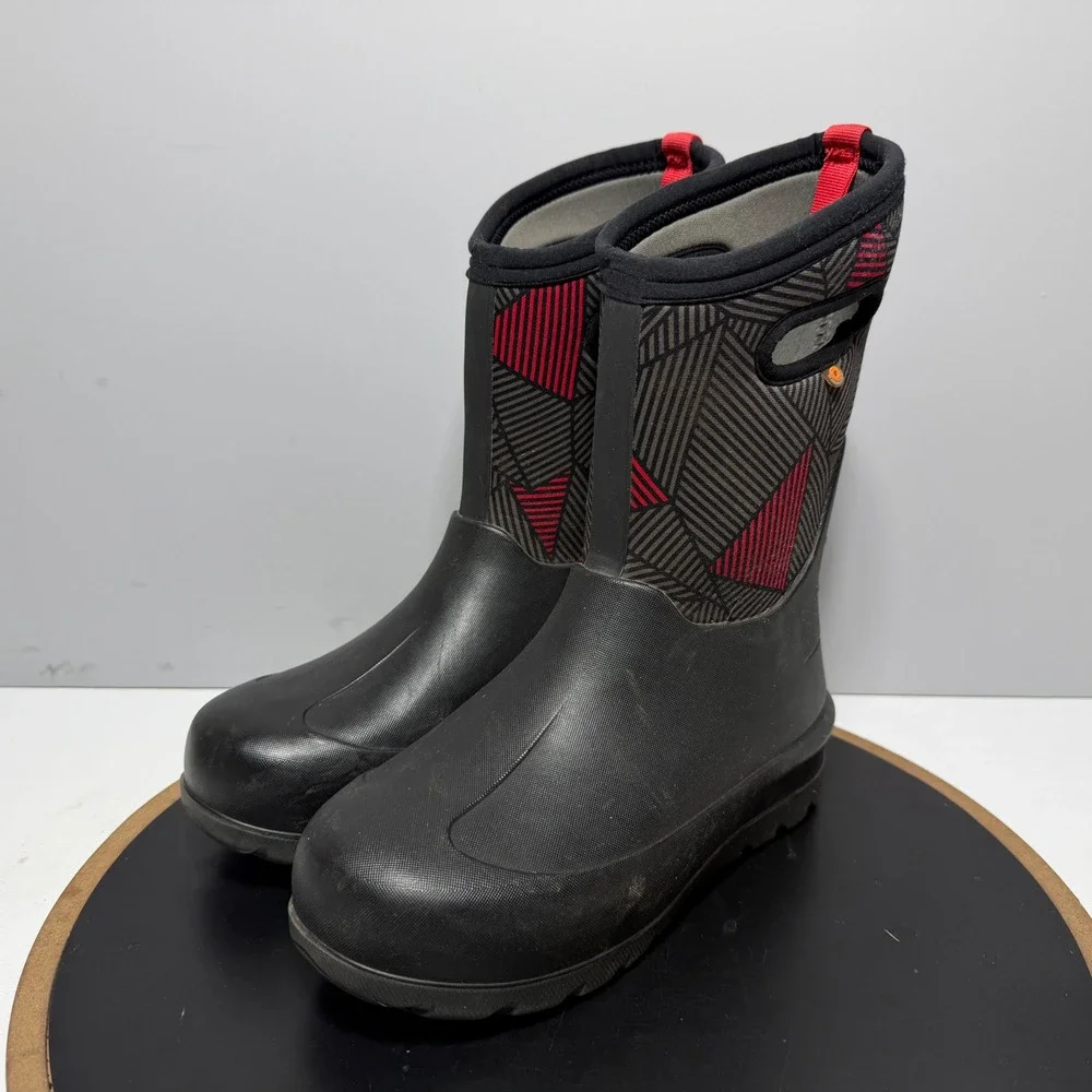 Bogs‎ Neo Classic Geo Boots Kids Youth 5 Waterproof Insulated Black Red Winter